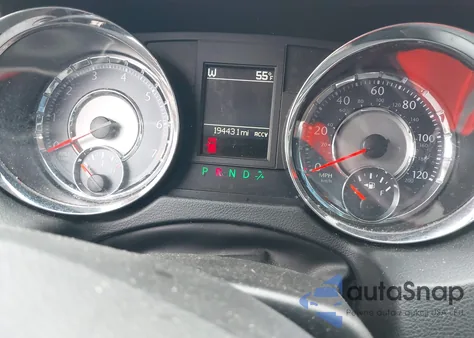 2015 Chrysler Town & Country Touring из США, поврежденный, VIN 2C4RC1BG9FR716571